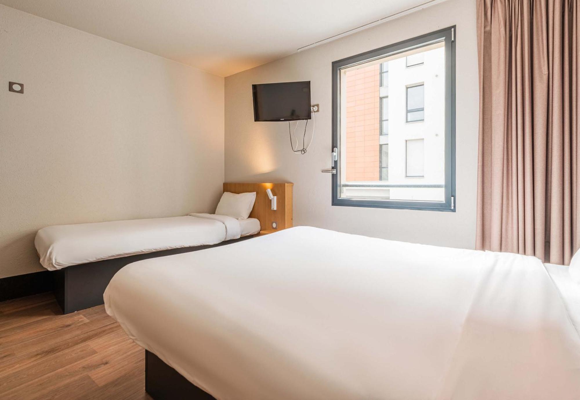 B&B Hotel Mulhouse Centre Exteriör bild