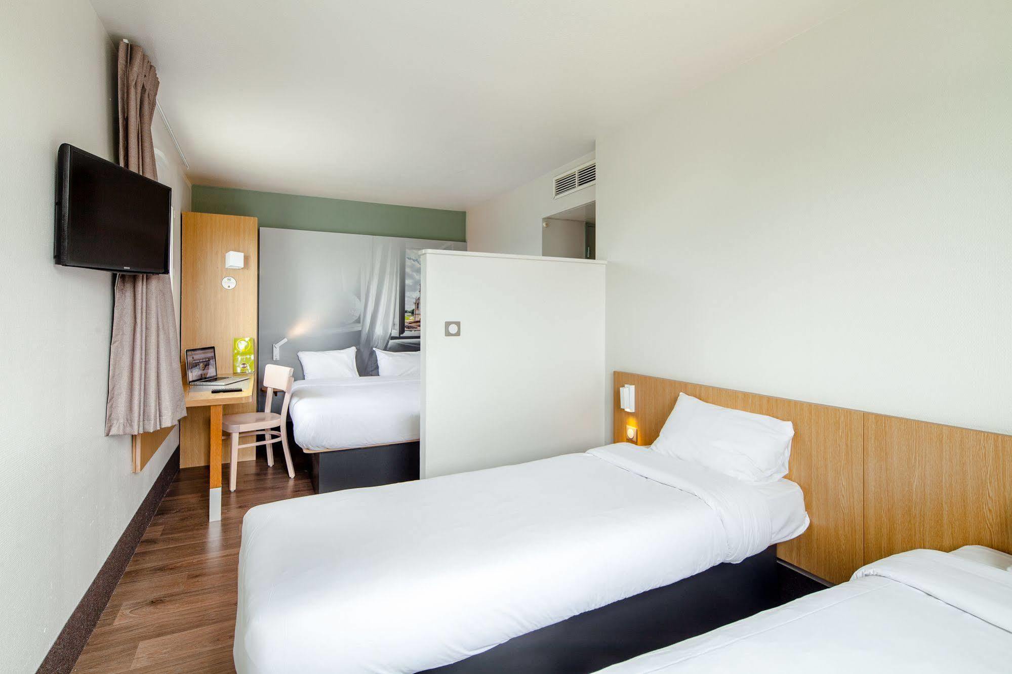 B&B Hotel Mulhouse Centre Exteriör bild